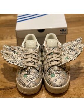 adidas Jeremy Scott Winged Money-Print Sneakers - Cream size 7mens